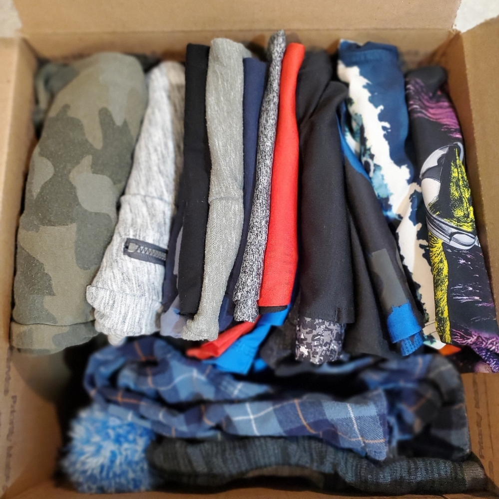 Boys size 6-8 bundle, 18 items